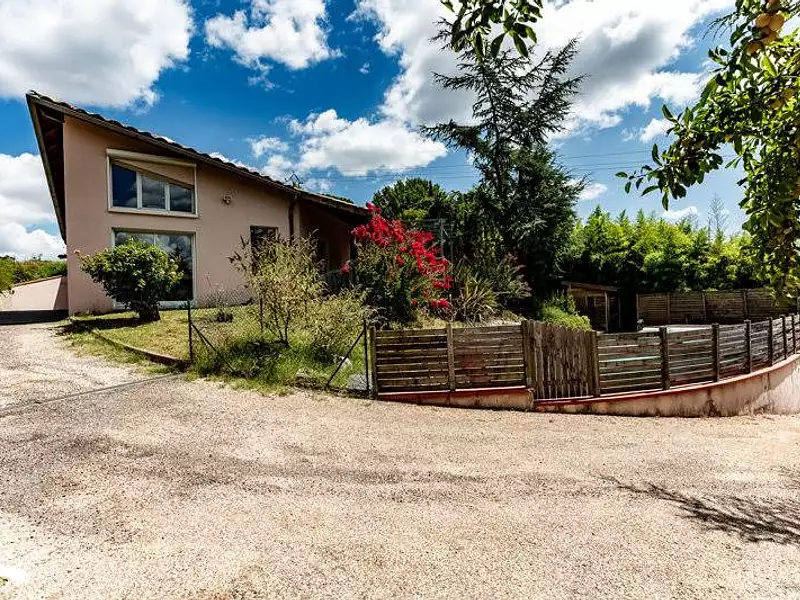 Maison, 168 m²
