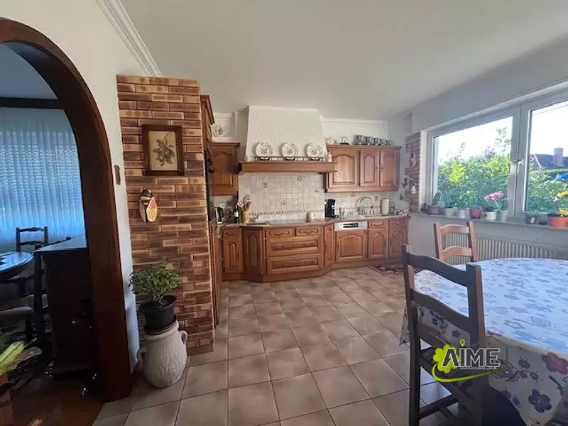 Maison, 211 m²