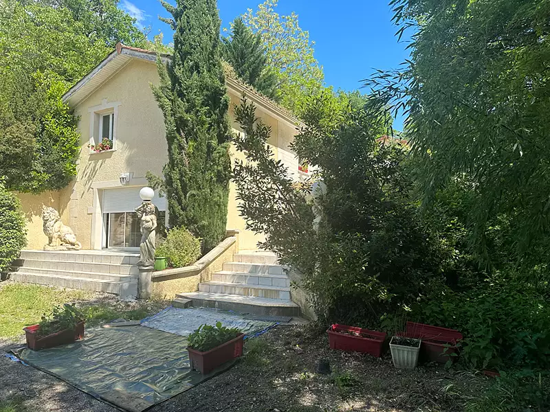 Maison, 180 m²
