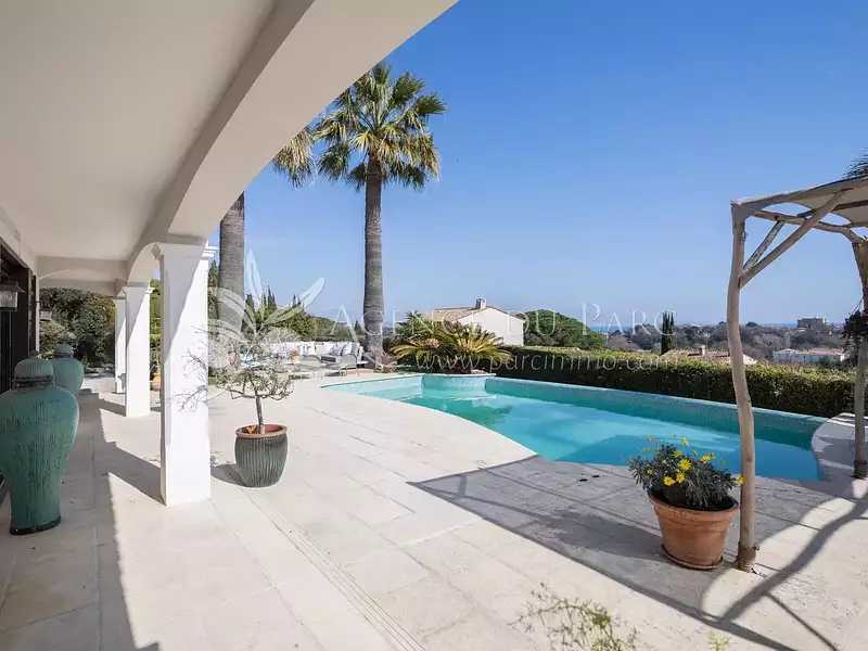 Maison, 250 m²