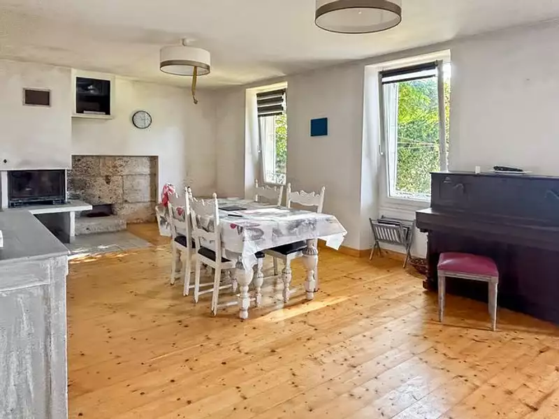 Maison, 222 m²