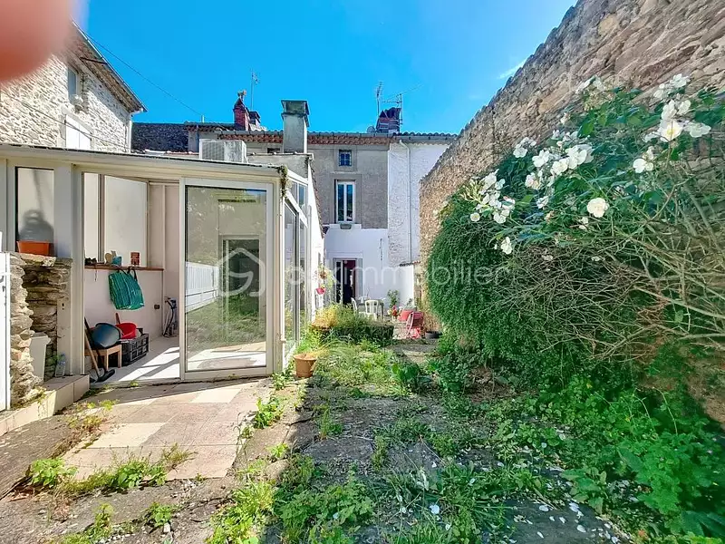 Maison, 167 m²