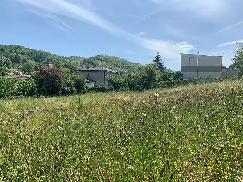 Terrain, 1 095 m²