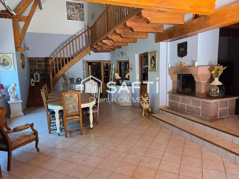 Maison, 220 m²
