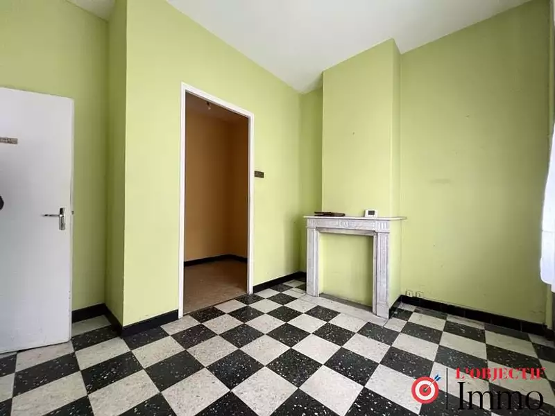 Immeuble, 150 m²