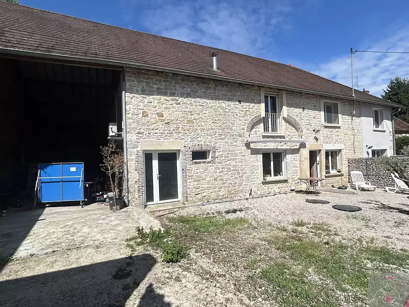 Maison, 234 m²