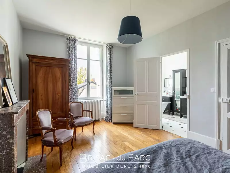 Maison, 250 m²