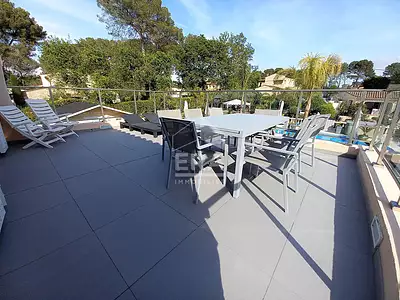 Maison, 225 m²