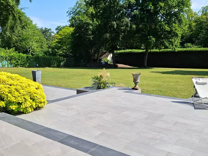 Maison, 256 m²