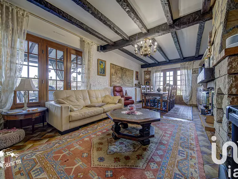 Maison, 251 m²