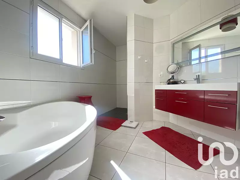 Maison, 151 m²