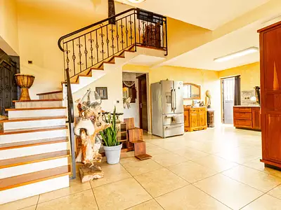 Maison, 290 m²
