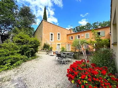 Maison, 335 m²