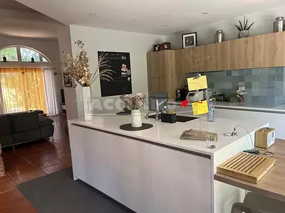 Maison, 250 m²