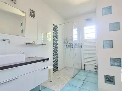Maison, 175 m²