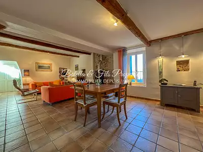 Maison, 175 m²