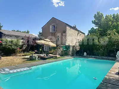 Maison, 168 m²