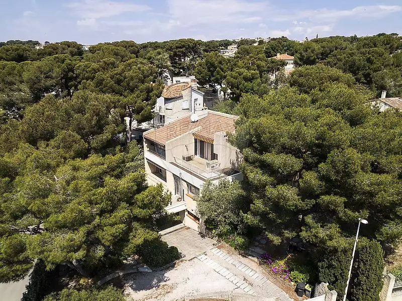 Maison, 221 m²