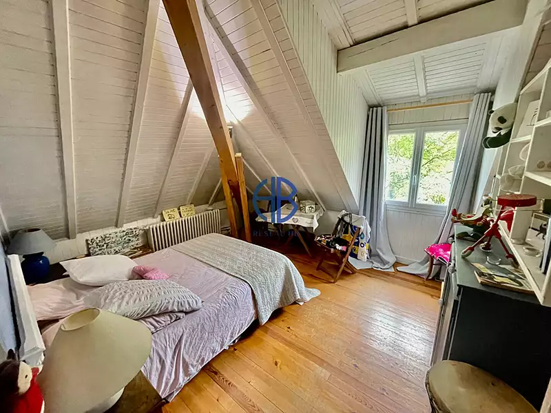 Maison, 215 m²