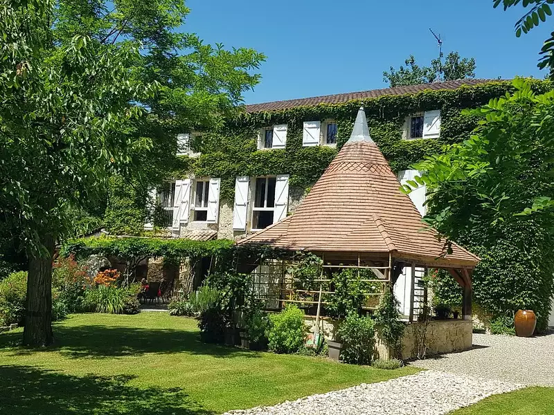 Maison, 240 m²