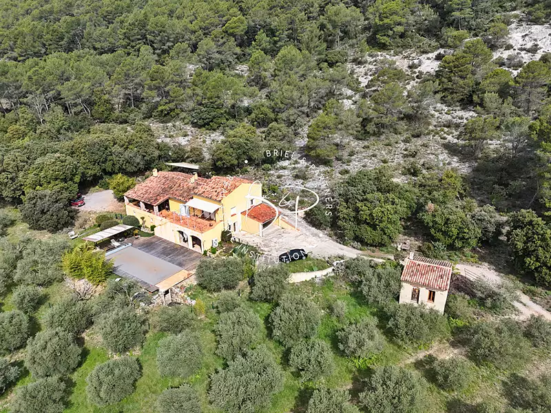 Maison, 166 m²