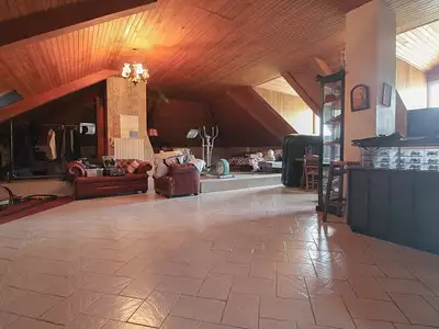 Maison, 276 m²