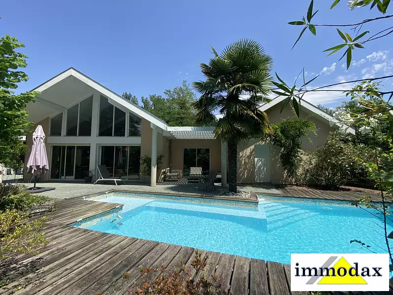 Maison, 192 m²