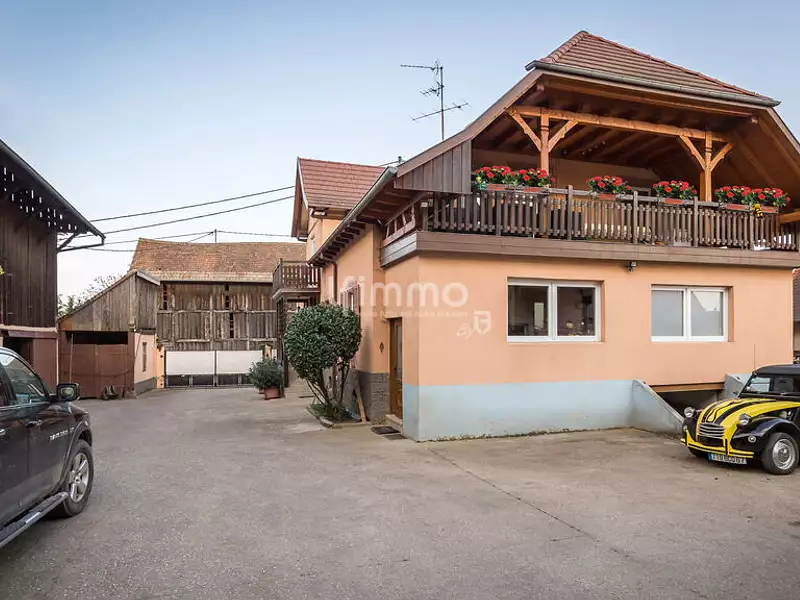 Immeuble, 300 m²
