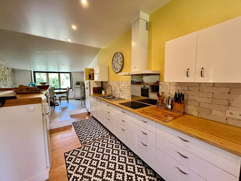 Maison, 246 m²