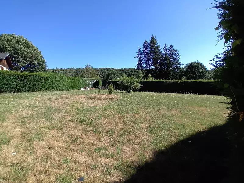 Terrain, 831 m²