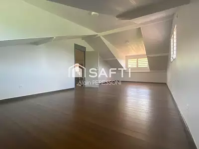 Maison, 186 m²