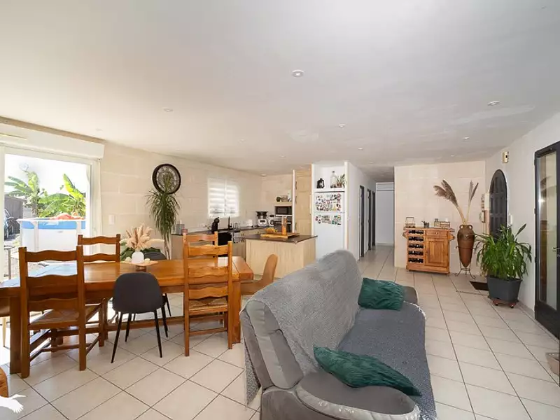 Maison, 83 m²
