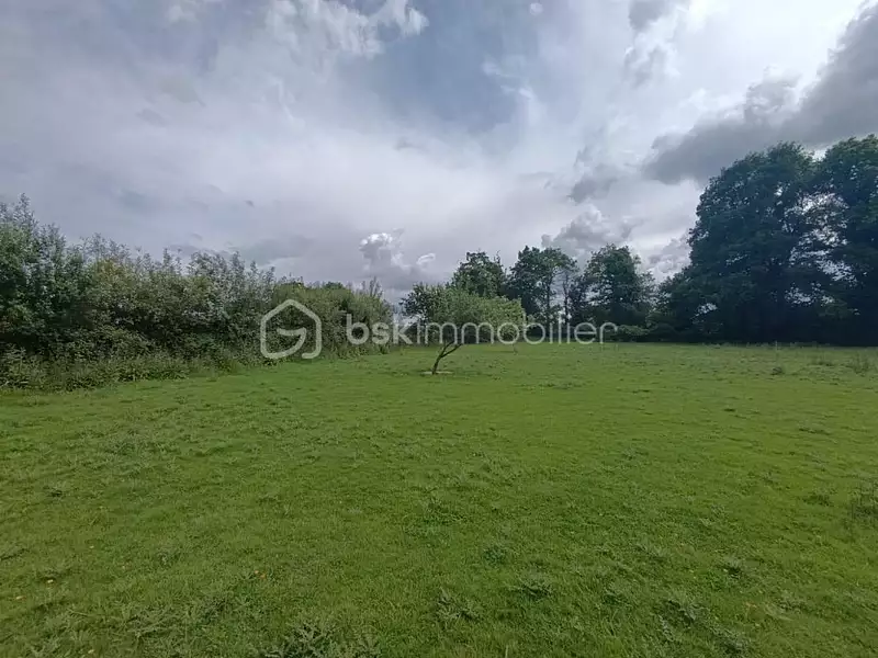 Terrain, 678 m²