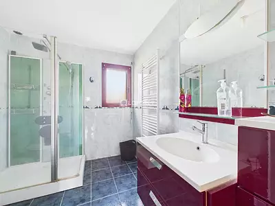 Maison, 184 m²