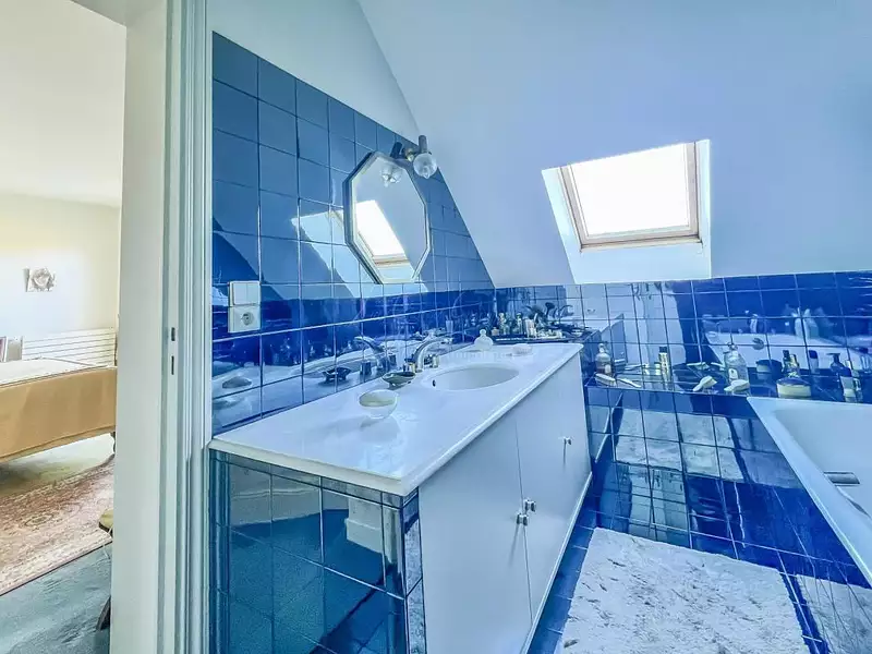Maison, 254 m²