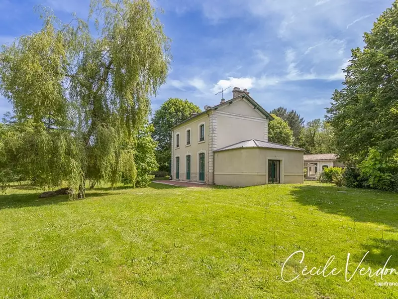 Maison, 280 m²