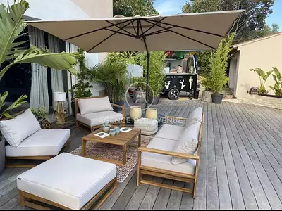 Maison, 215 m²