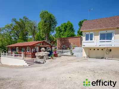 Maison, 246 m²
