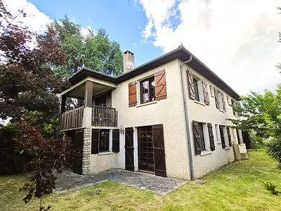 Maison, 215 m²