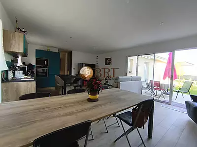 Maison, 94 m²