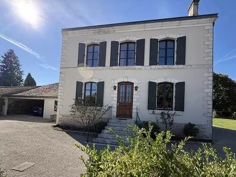 Maison, 378 m²