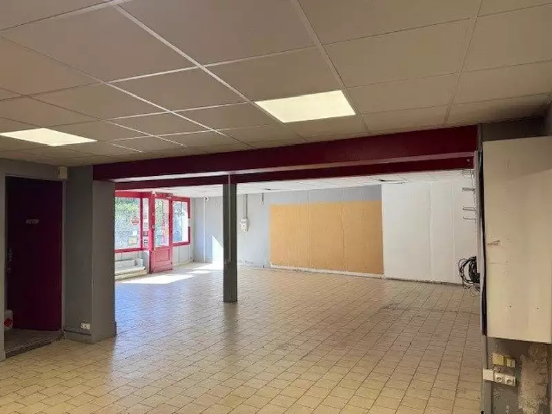 Divers, 250 m²