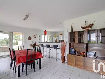 Maison, 205 m²