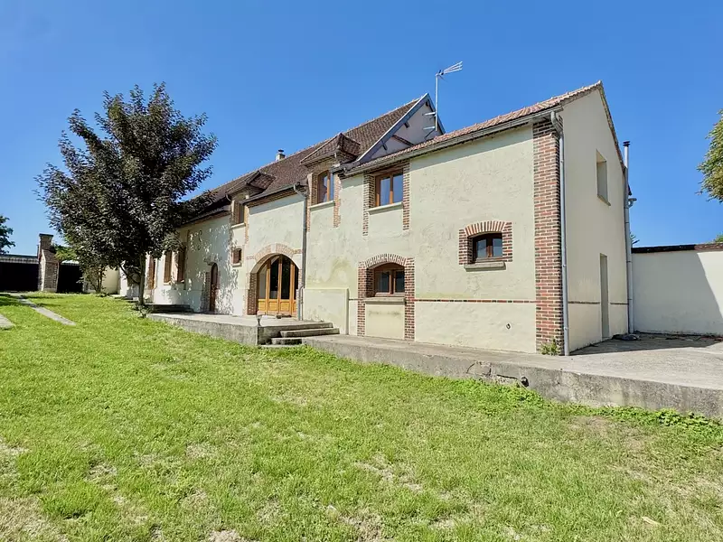 Maison, 240 m²
