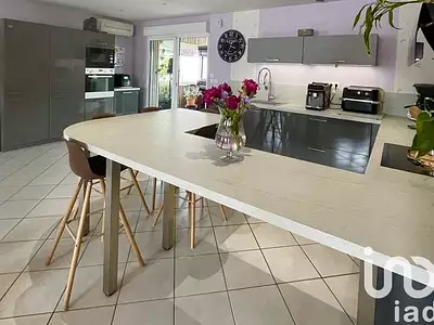 Maison, 157 m²