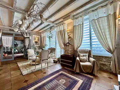 Maison, 1 300 m²