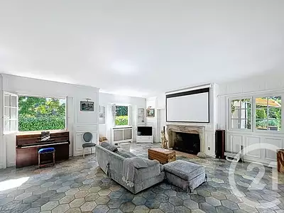 Maison, 350 m²