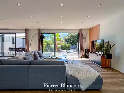 Maison, 234 m²
