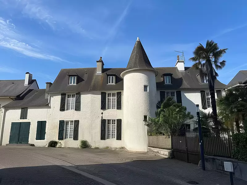 Maison, 311 m²
