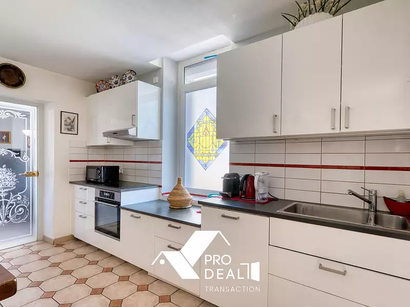 Maison, 185 m²